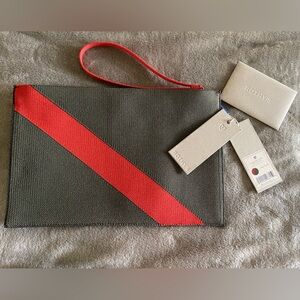 Rothy's NEW!!! 🦄🦄🦄The Essential Pouch Sage Green (w/poppy diagonal stripe)